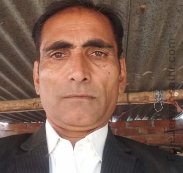 suresh tiwari, 5 October 1982, Sitapur, India